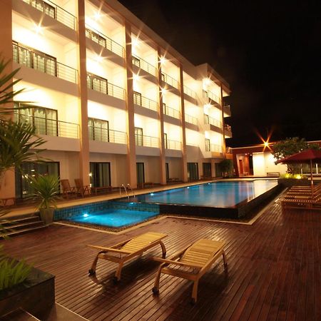 Paragon Suites Resort Jomtien Beach Exterior foto