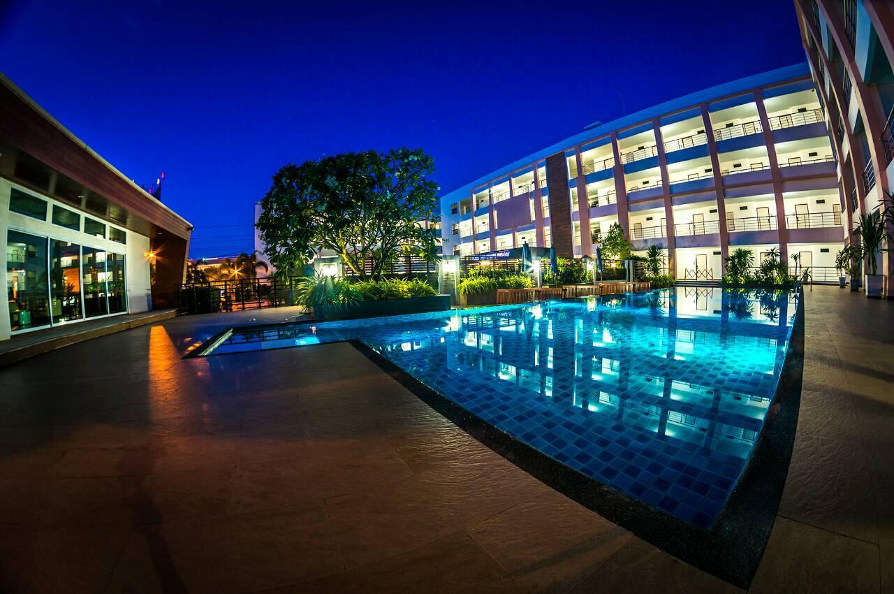 Paragon Suites Resort Jomtien Beach Exterior foto